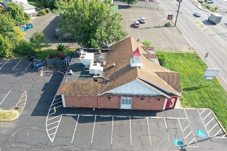 More Photos Of 168 Easton Rd, Horsham Township Restaurant For Lease