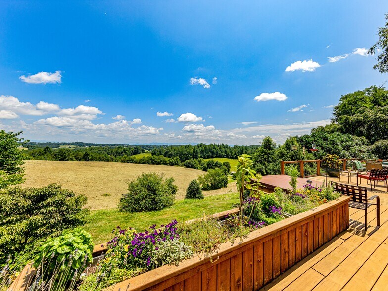 More Photos Of 703 Crestview Dr, Leicester Land For Sale