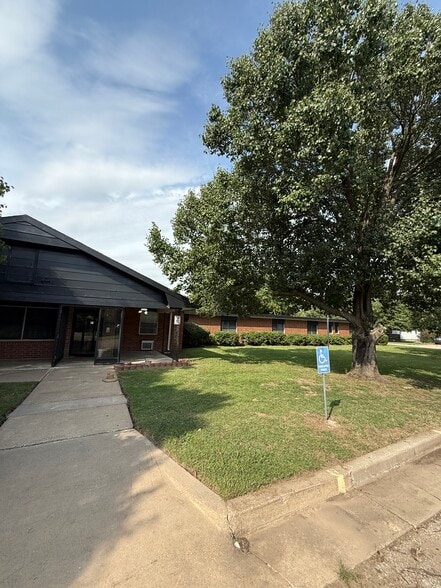 More Photos Of 1301 N 5th St, Tonkawa Assisted Living For Sale