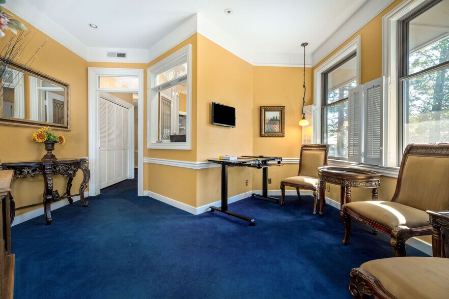More Photos Of 565 Brunswick Rd, Grass Valley Office For Sale