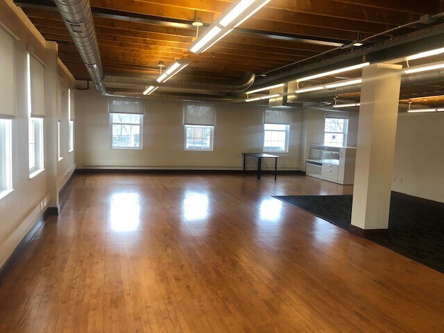 More Photos Of 13220-13228 Shaker Sq, Cleveland General Retail For Lease