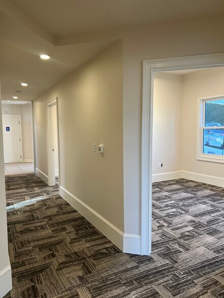 More Photos Of 114 Day Ave SW, Roanoke Loft Creative Space For Lease