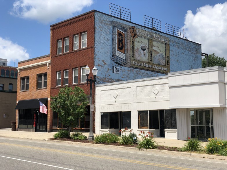 More Photos Of 123 E Kalamazoo St, Lansing Storefront Retail Office For Lease