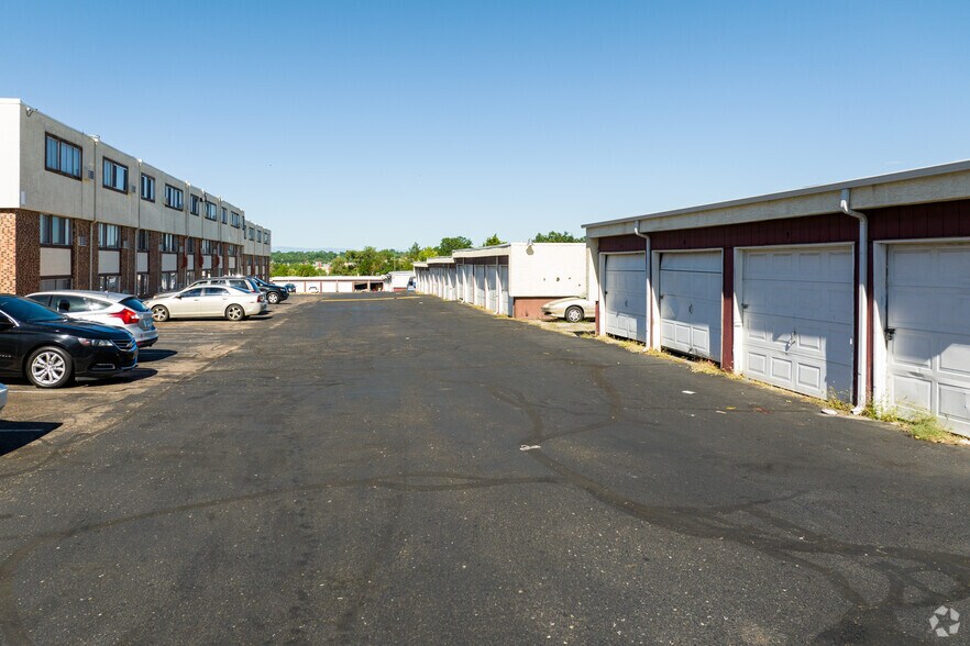 More Photos Of 2025 Jerry Murphy Rd, Pueblo Apartments For Sale