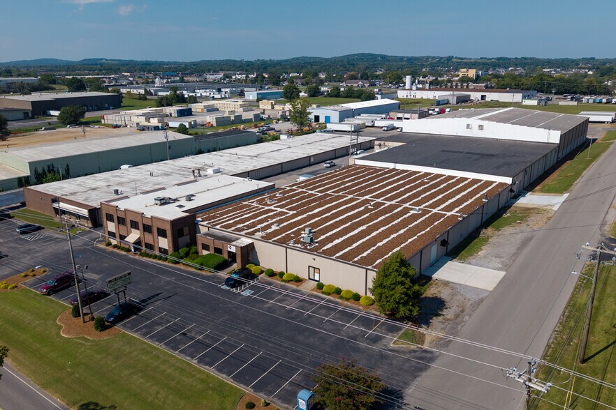 More Photos Of 216 Hartmann Dr, Lebanon Distribution For Lease