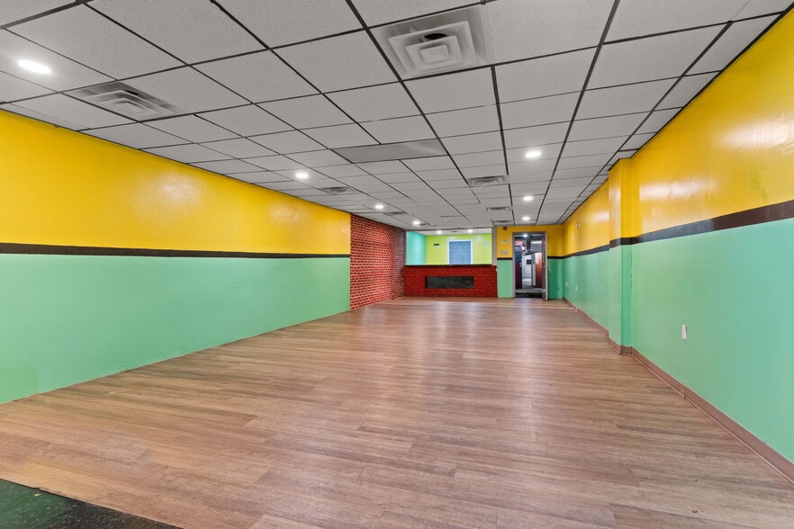 More Photos Of 318 S Broad St, Trenton Storefront For Sale