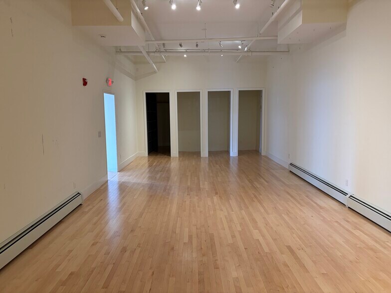 More Photos Of 5 Washington St, Biddeford Apartments For Lease