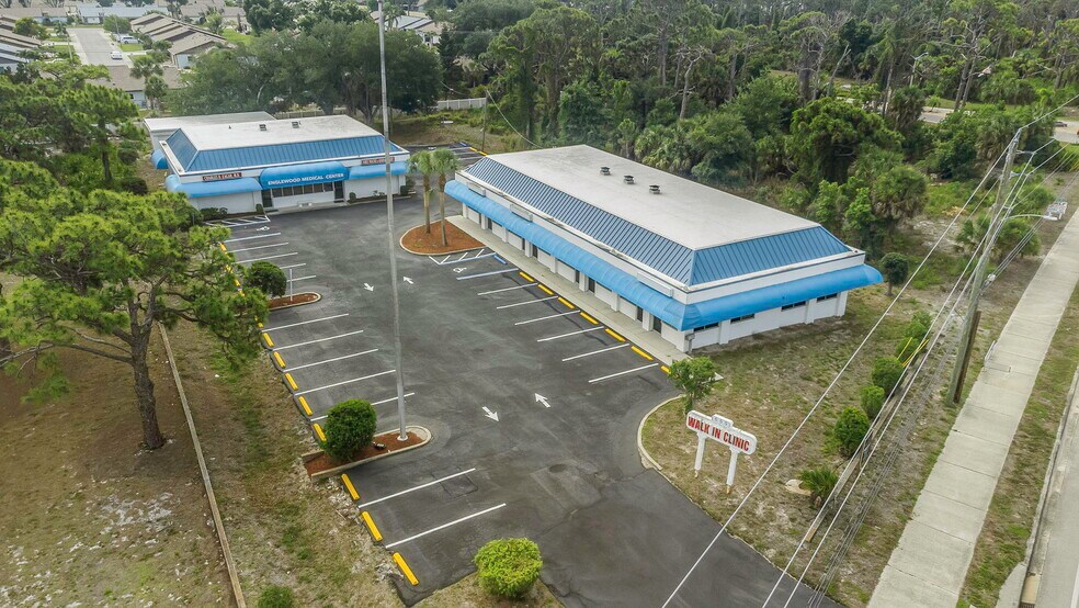 More Photos Of 655 N Indiana Ave, Englewood Medical For Sale