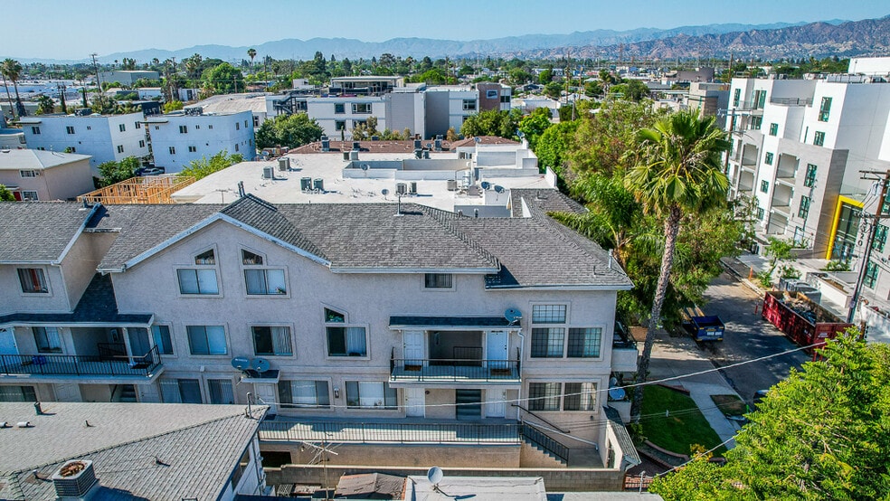 More Photos Of 5319 Cartwright Ave, North Hollywood Apartments For Sale