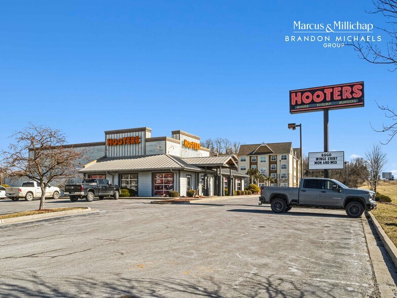 More Photos Of 1101 Woodland Springs Ct, Columbia Restaurant For Sale