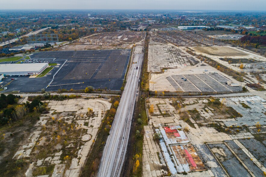 More Photos Of 2201 Industrial Ave, Flint Land For Sale