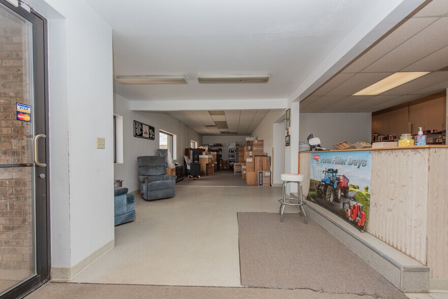 More Photos Of 250 E Villard St, Dickinson Office For Sale