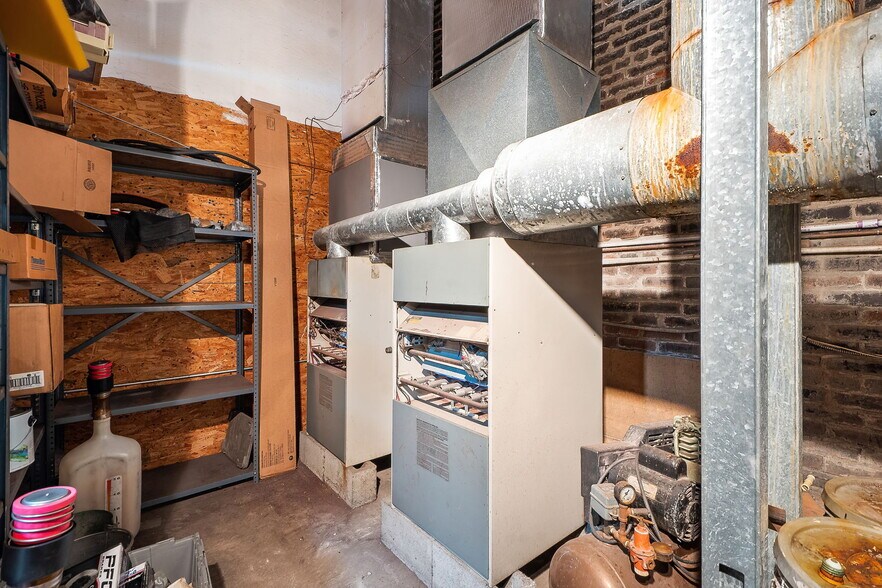 More Photos Of 560 N Main St, Pittston Warehouse For Sale