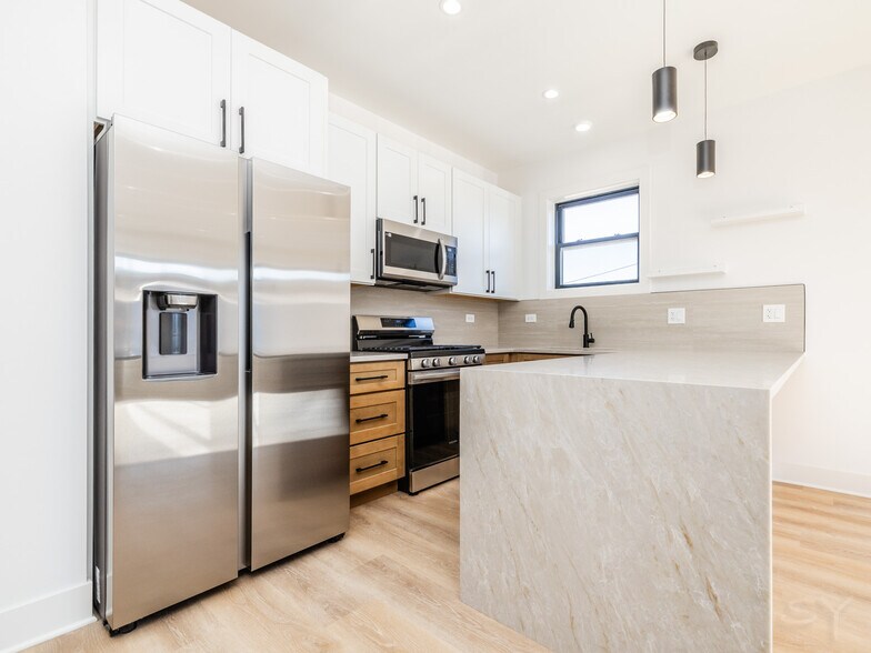 More Photos Of 3215 Fulton blvd, Chicago Multifamily For Sale