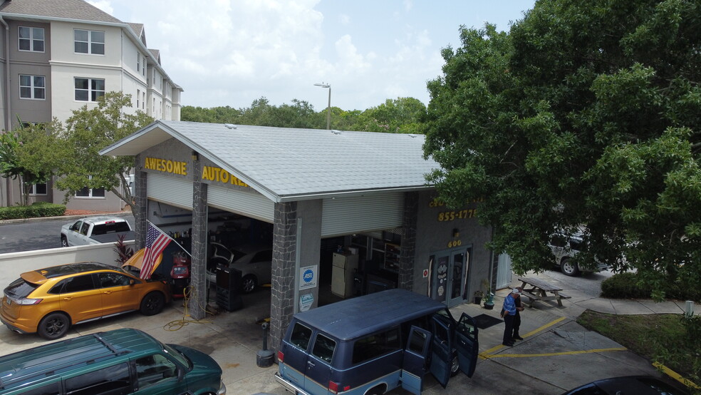 Primary Photo Of 600 Saint Petersburg Dr E, Oldsmar Auto Repair For Sale