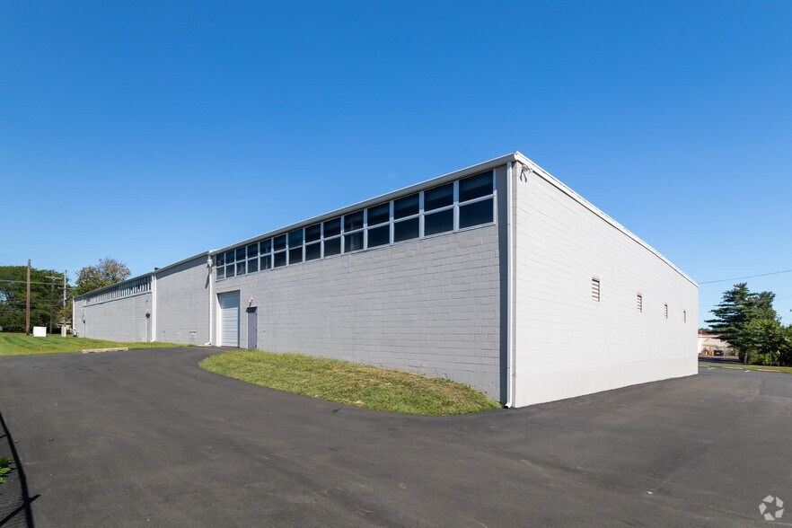 More Photos Of 440 Stump Rd, Montgomeryville Manufacturing For Lease