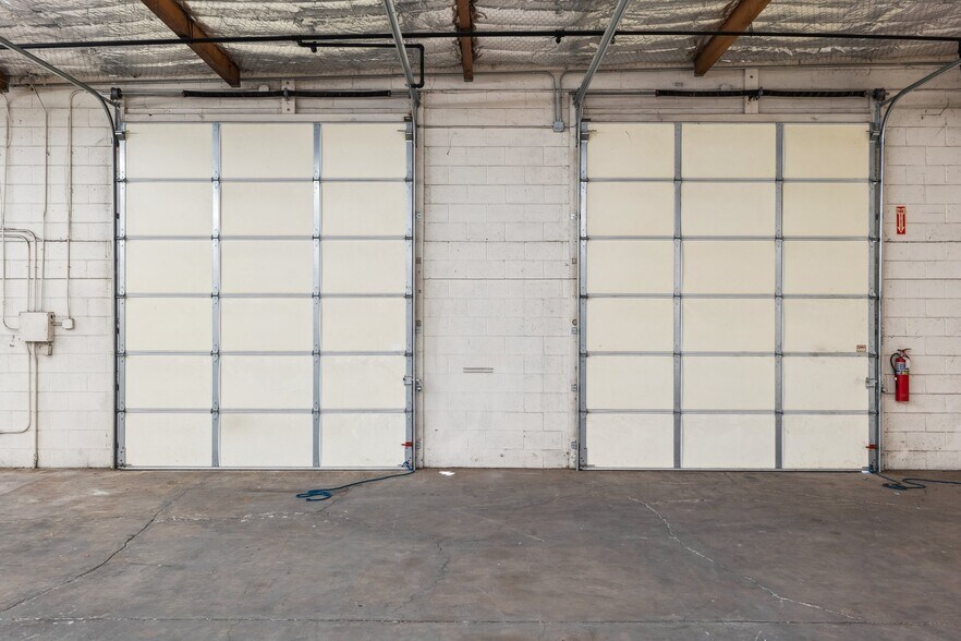 More Photos Of 3207 S Hardy Dr, Tempe Warehouse For Sale