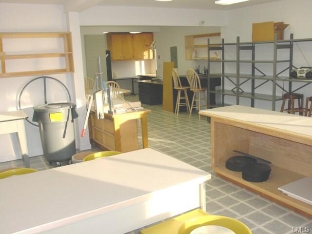 More Photos Of 543 Newfield Ave, Stamford Storefront Retail Residential For Sale