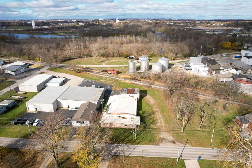 More Photos Of 1020 N 5th St, Fremont Light Manufacturing For Sale