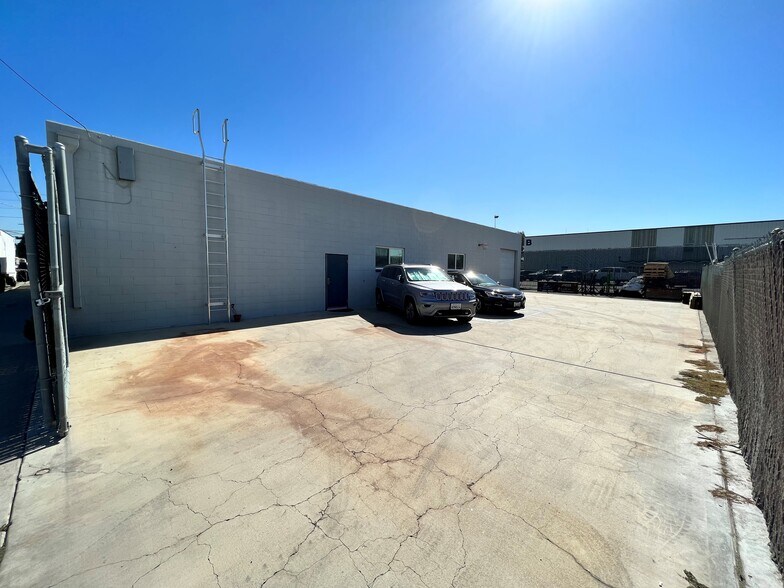 More Photos Of 1024-1026 E Arlee Pl, Anaheim Warehouse For Sale