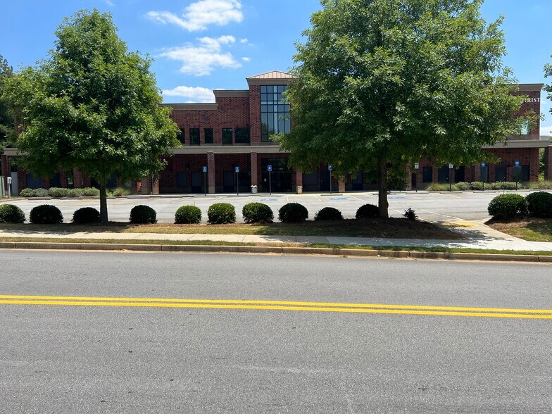 More Photos Of 4388 Sudderth Rd, Buford Warehouse For Sale