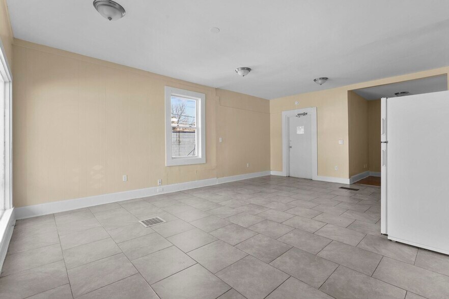 More Photos Of 122 Derby Ave, New Haven Apartments For Sale