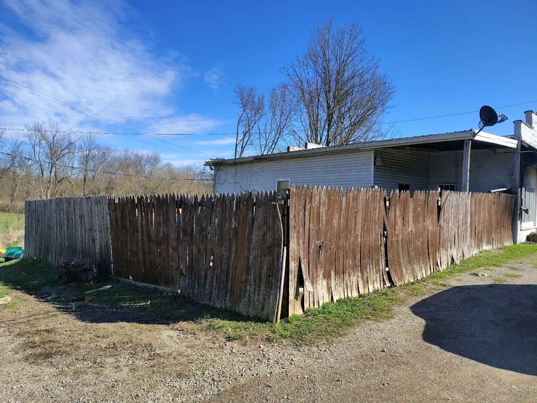 More Photos Of 16166 Main St, Millfield General Retail For Sale