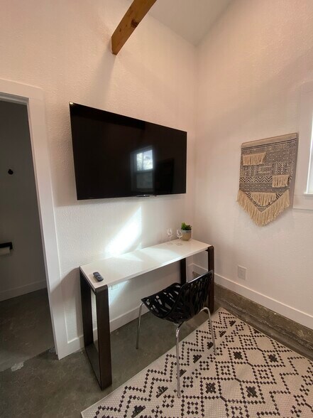 More Photos Of 99 Bartlett St, Reno Apartments For Sale