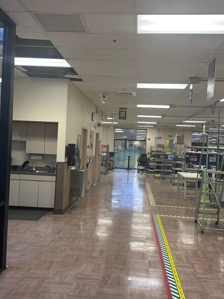 More Photos Of 1 Redcom Ctr, Victor Medical For Lease