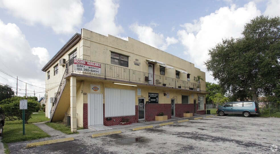 More Photos Of 602-608 NW 1st St, Dania Apartments For Sale
