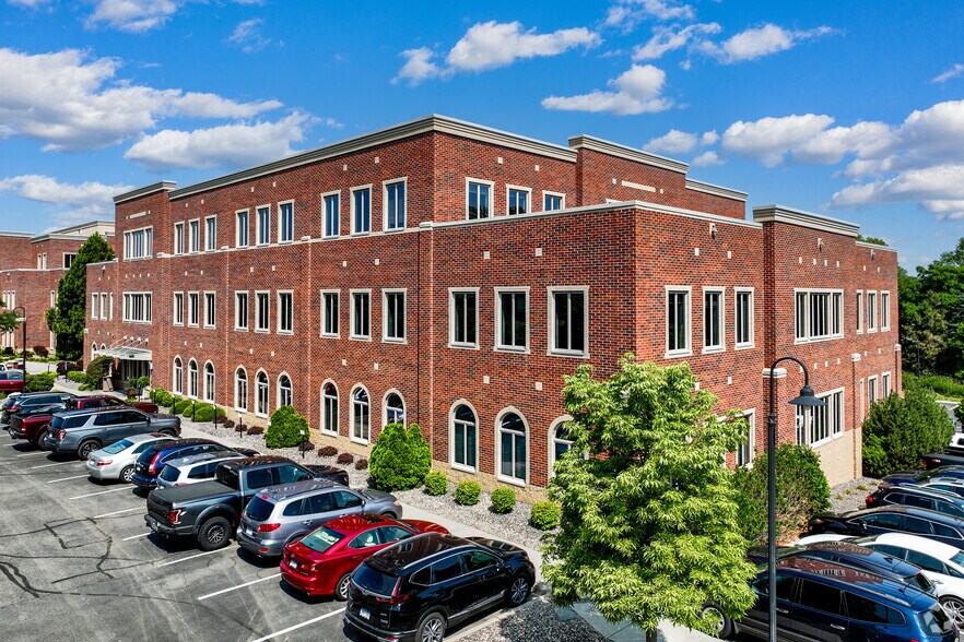 More Photos Of 1903-1907 E Wayzata Blvd, Wayzata Unknown For Lease