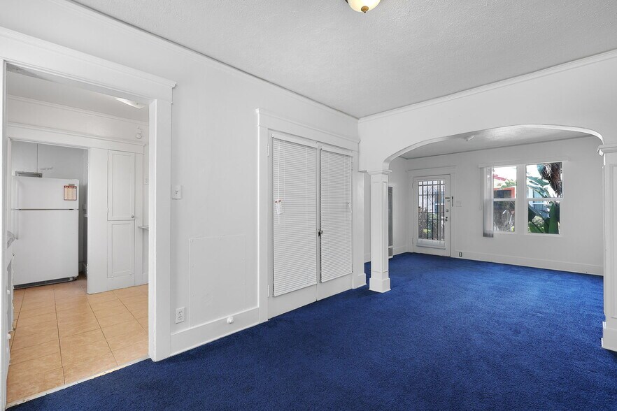 More Photos Of 1462 W 53rd St, Los Angeles Apartments For Sale