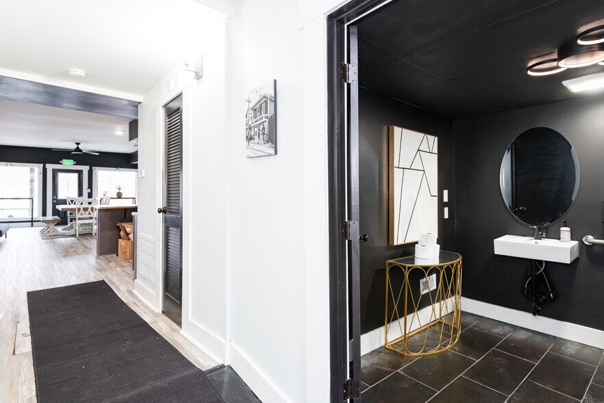 More Photos Of 1519 E 5th St, Dayton Office For Sale