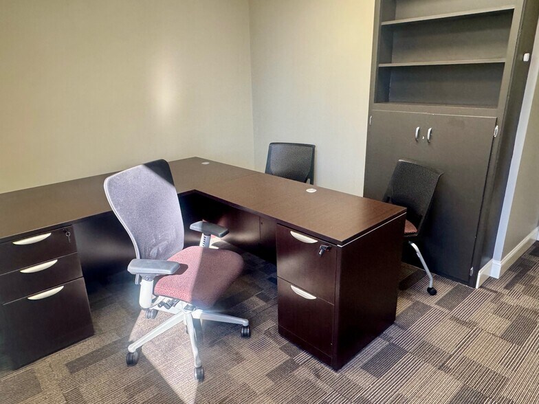 More Photos Of 6021 Wilkinson Blvd, Belmont Office Residential For Lease