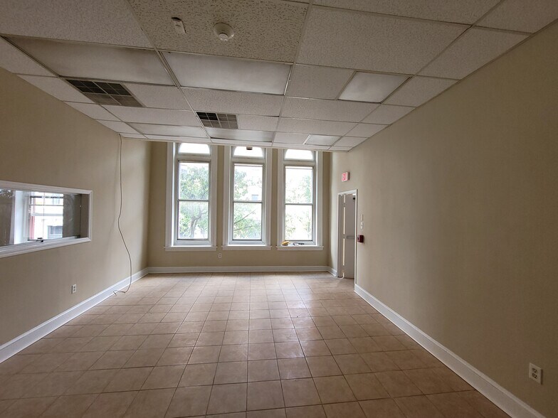 More Photos Of 501 Penn St, Reading Office For Sale