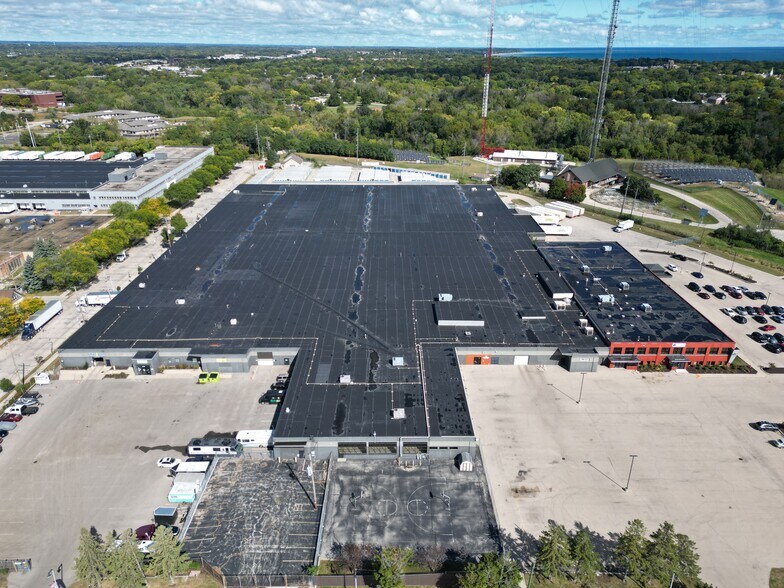 More Photos Of 4200 N Holton St, Milwaukee Warehouse For Lease