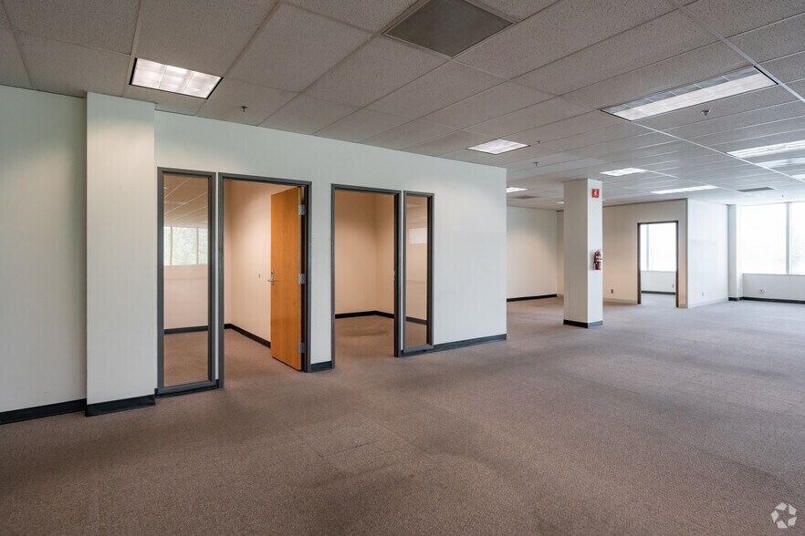 More Photos Of 1601 Lind Ave SW, Renton Office For Sale