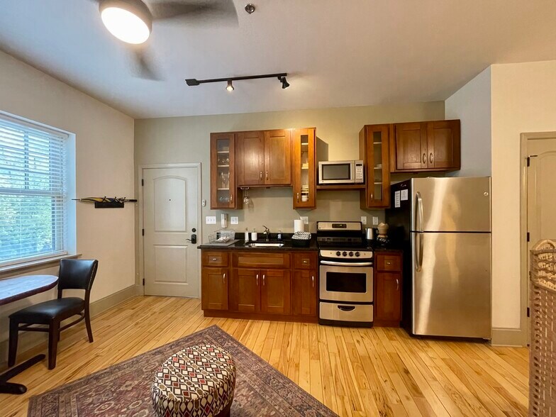 More Photos Of 5 Walnut St, Asheville Apartments For Sale