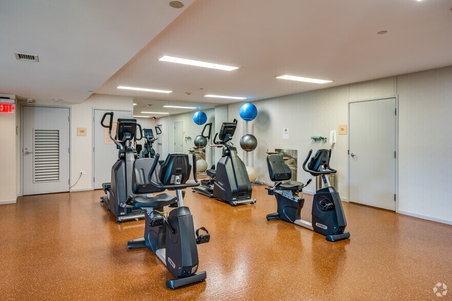 More Photos Of 4808 N 24th St, Phoenix Apartments For Lease