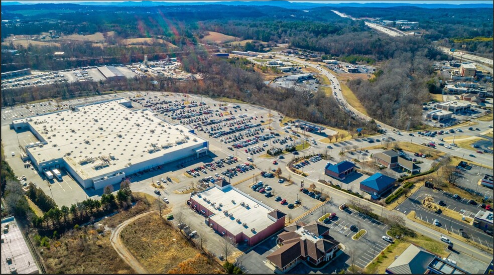 More Photos Of 5910 Reagan Ln, Ooltewah General Retail For Lease