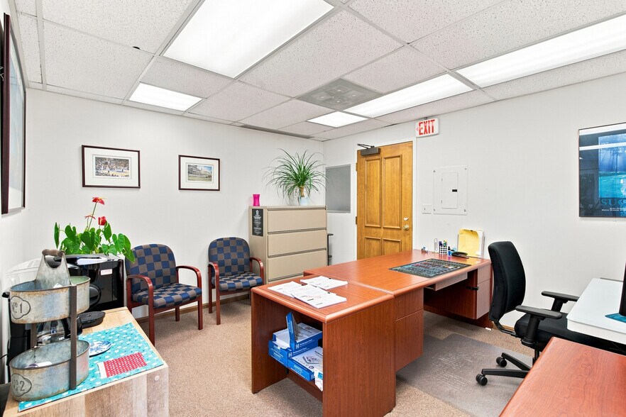 More Photos Of 33610 Solon Rd, Solon Office For Sale