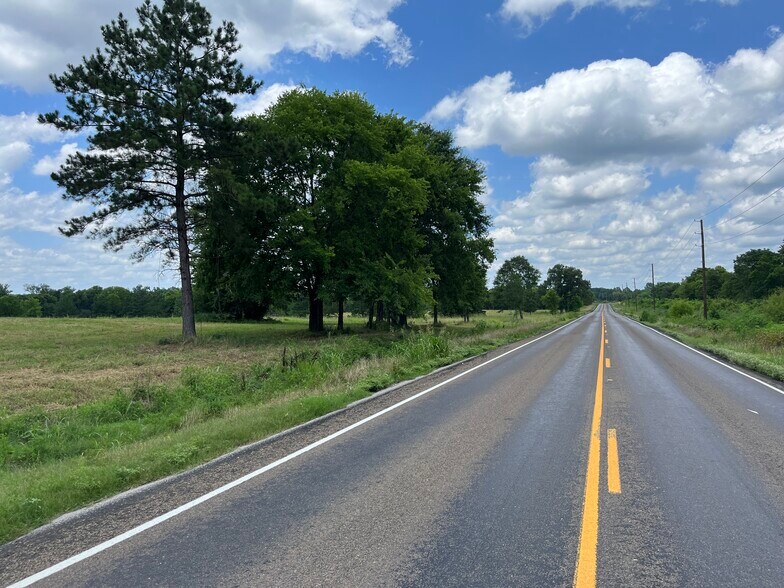 More Photos Of 880 Tafelski Rd, New Waverly Land For Sale