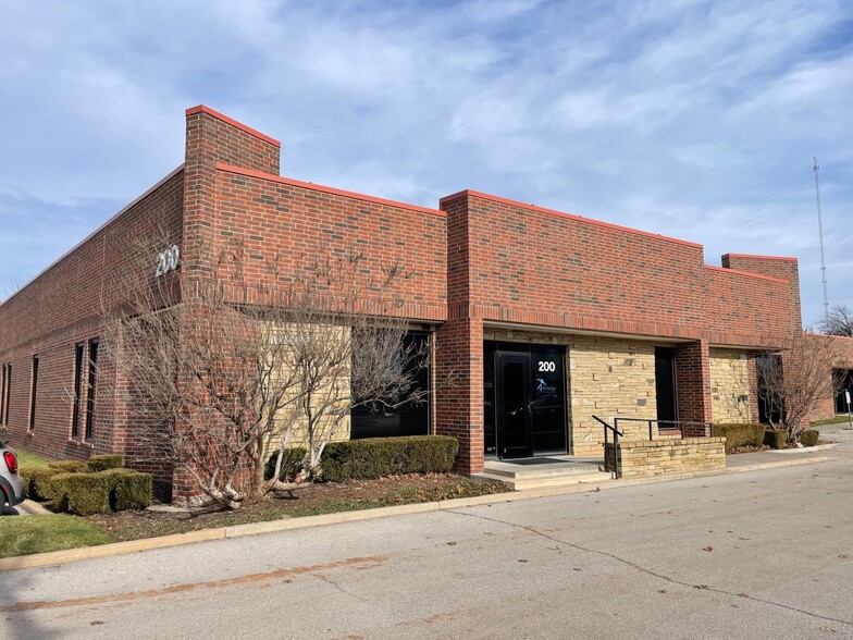 Primary Photo Of 7100 N Classen Blvd, Oklahoma City Medical For Sale