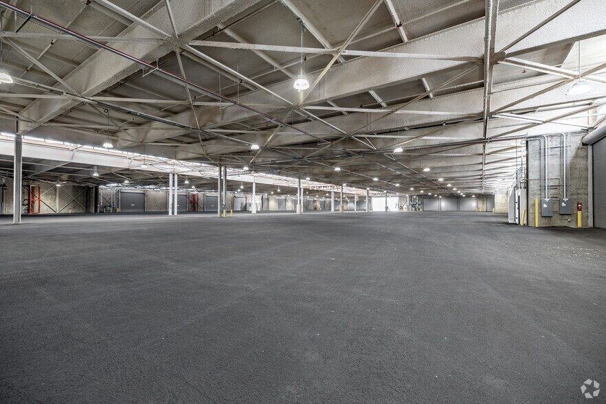 More Photos Of 1251 W Pier D St, Long Beach Warehouse For Lease