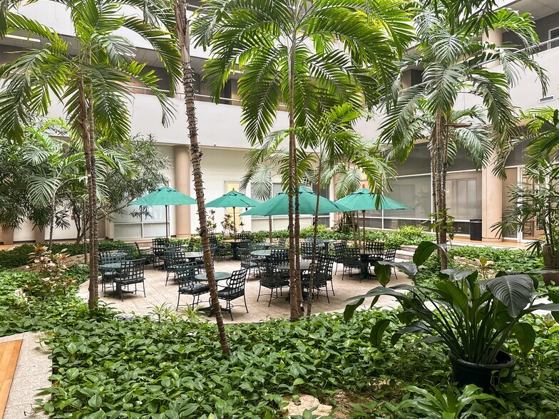 More Photos Of 40 NE Loop 410, San Antonio Coworking Space