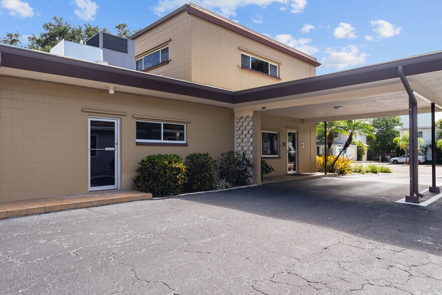 More Photos Of 1510 Dr. Martin Luther King Jr St N, Saint Petersburg Office For Sale