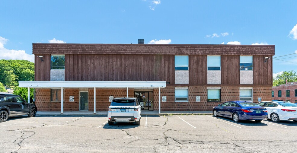 More Photos Of 30 Mill St, Unionville Medical For Lease