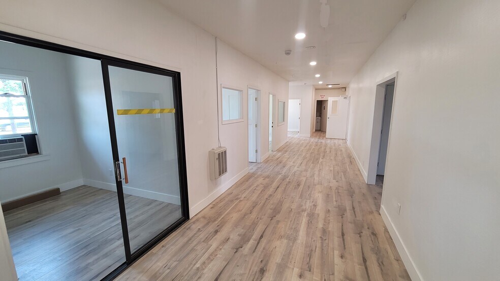 More Photos Of 3177 Guerneville Rd, Santa Rosa Office For Lease