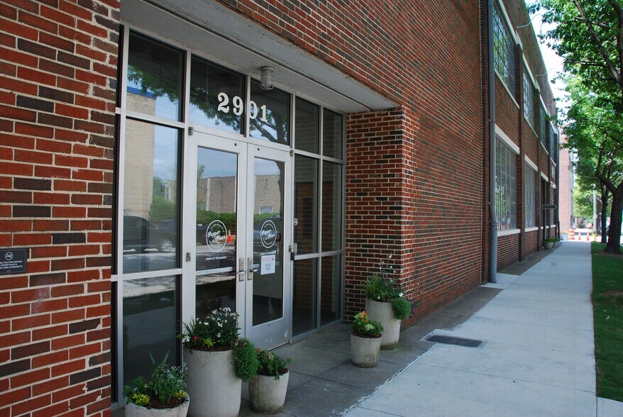 More Photos Of 2901 2nd Ave S, Birmingham Office For Lease