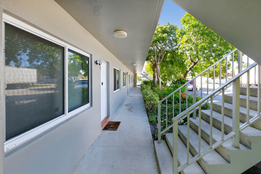 More Photos Of 4900 NW 10th Ave, Fort Lauderdale Apartments For Sale